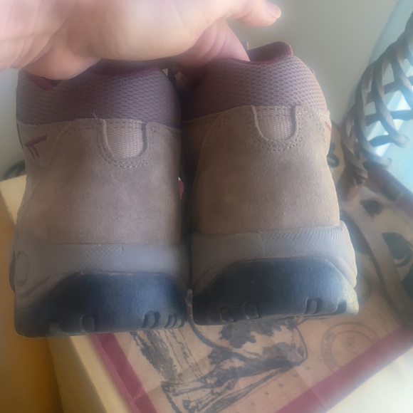 Great condition outdoor boots - Picture 3 of 6